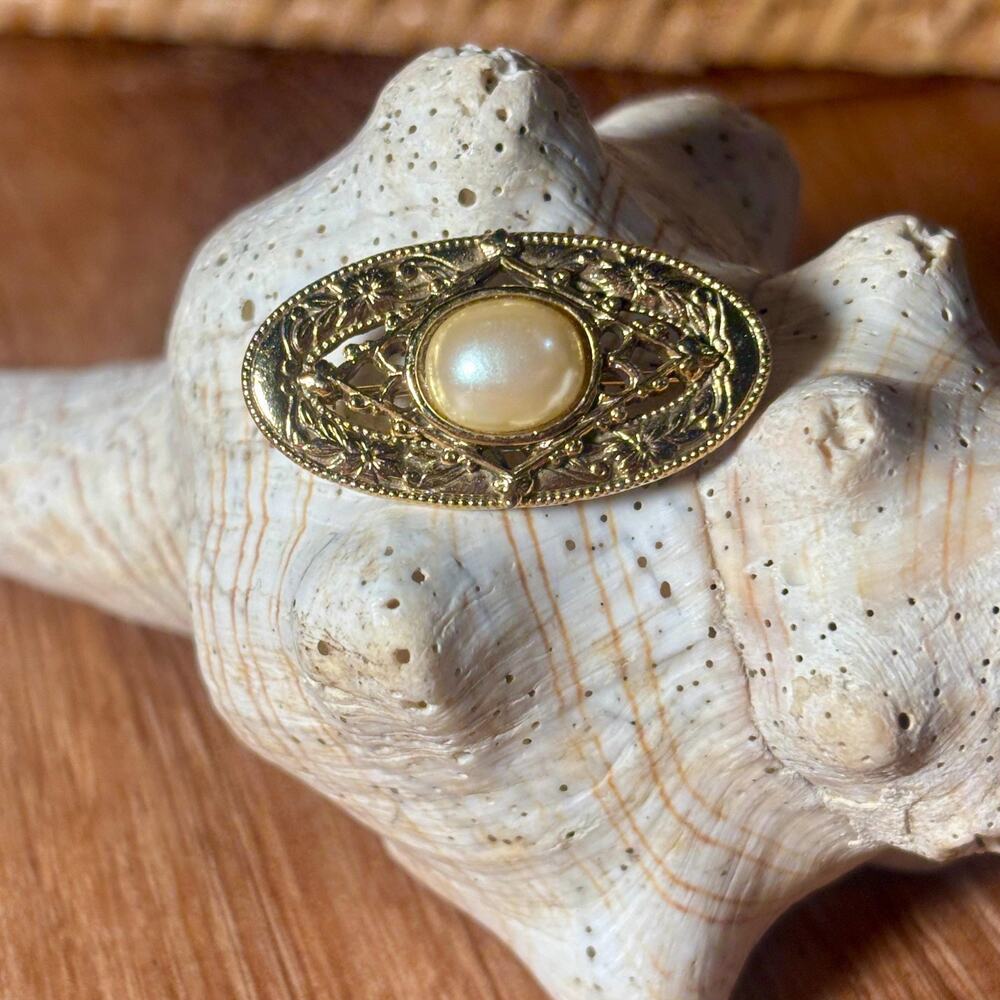 Vintage Gold Tone Faux Pearl Filigree Brooch Oval Bar Pin